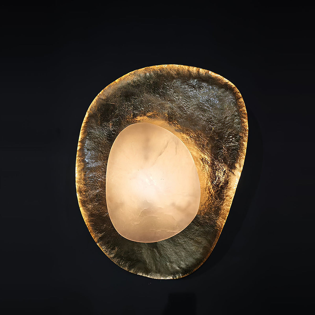 astoria-hammered-lotus-leaf-sconce