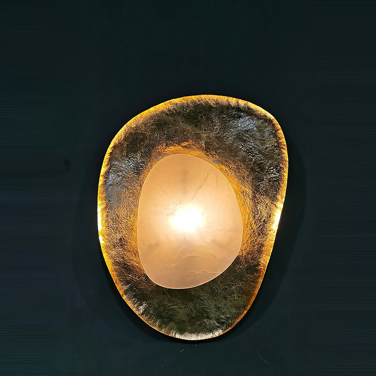astoria-hammered-lotus-leaf-sconce