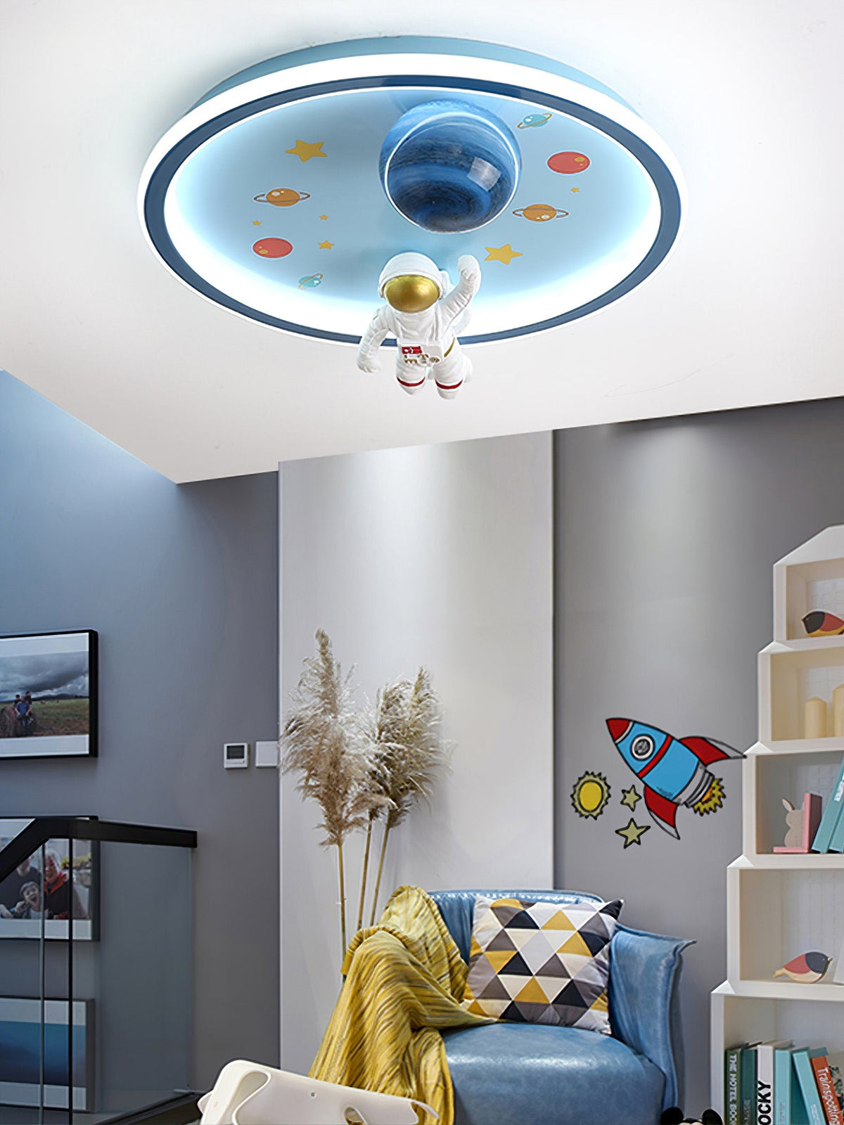 Astronaut Planet Ceiling Lamp