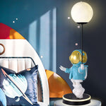 Astronaut And Planet Lamp