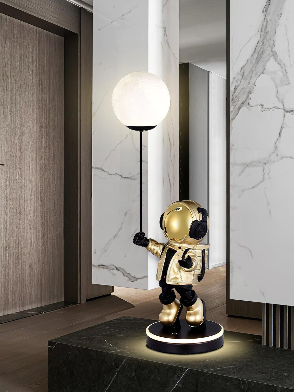 Astronaut And Planet Lamp
