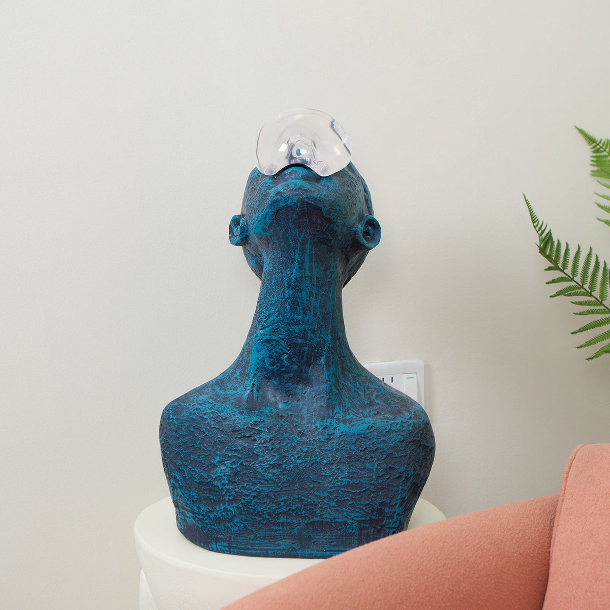 Atlas Guardian Sculpture Table Ornament – Blue Textured Figurine for Modern Interiors