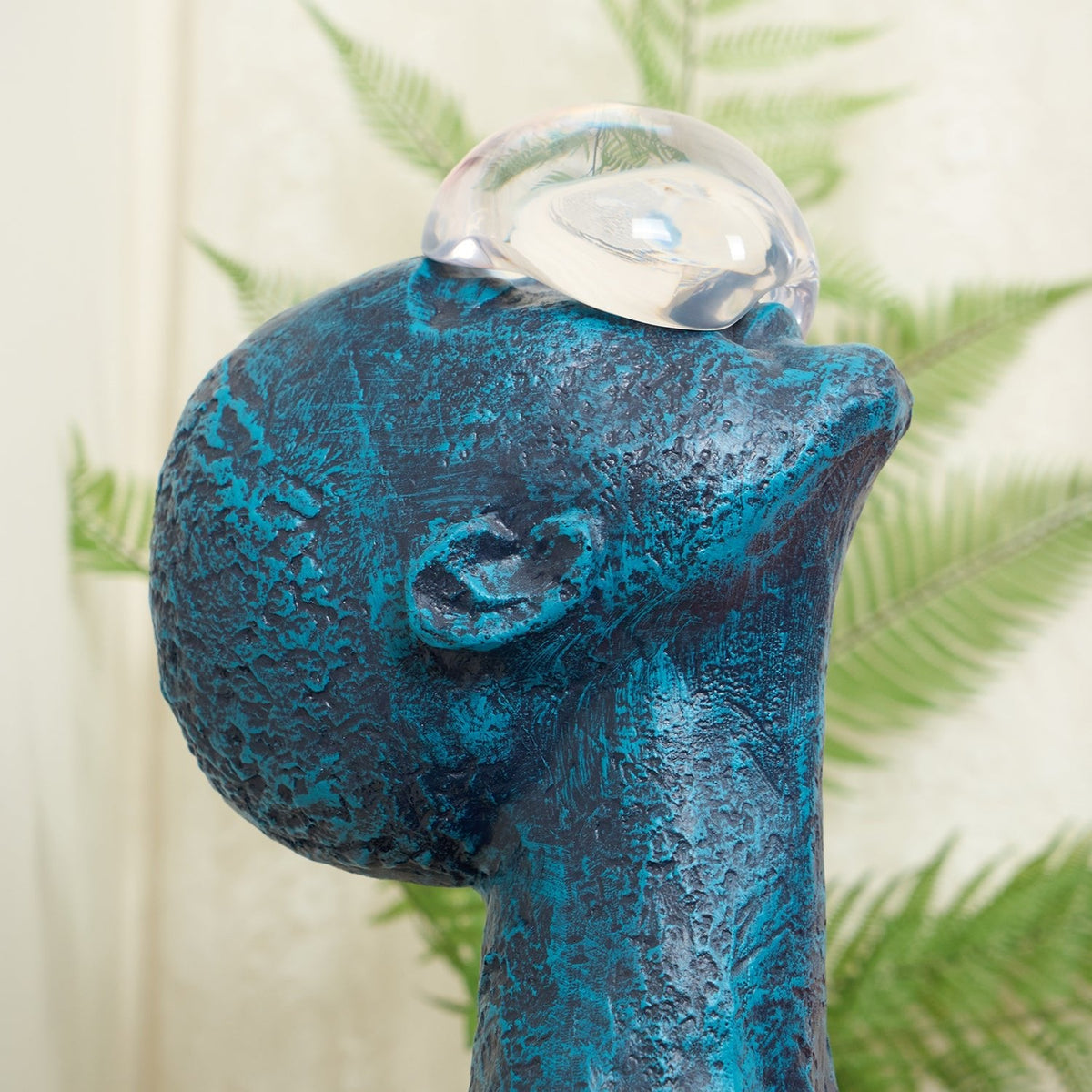 Atlas Guardian Sculpture Table Ornament – Blue Textured Figurine for Modern Interiors
