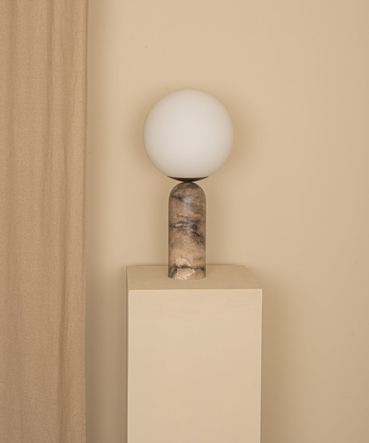 atlas-table-lamp