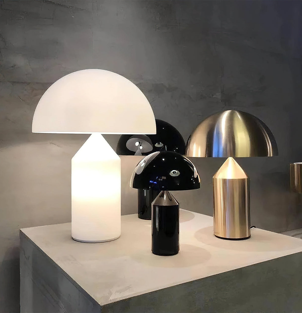 atollo-alabaster-table-lamp