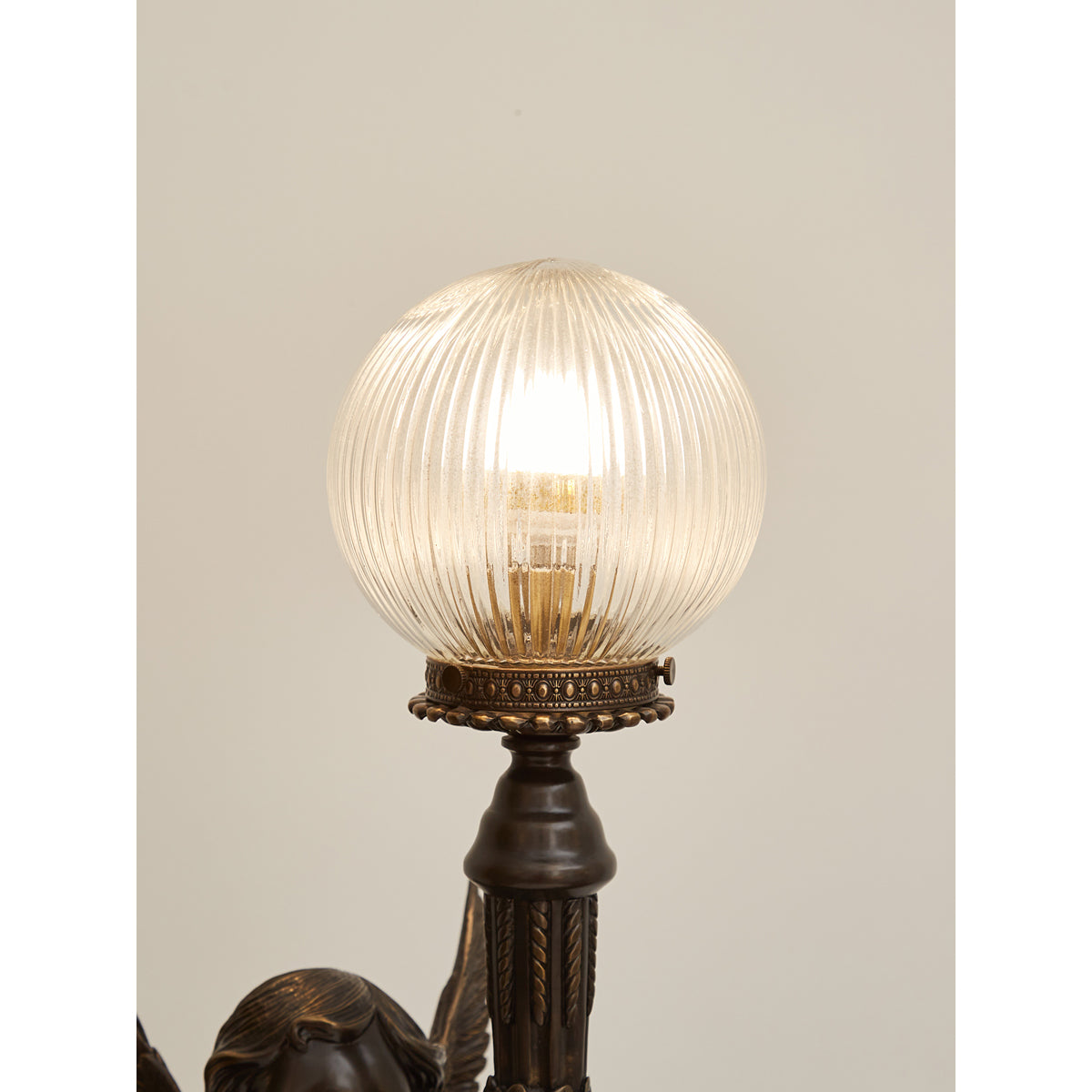 auguste-moreau-table-lamp