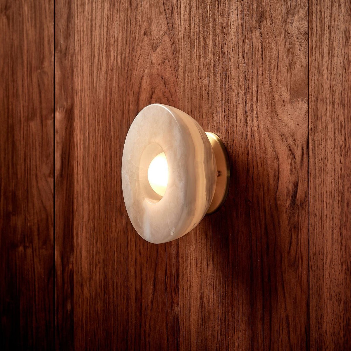 aurelia-surface-sconce