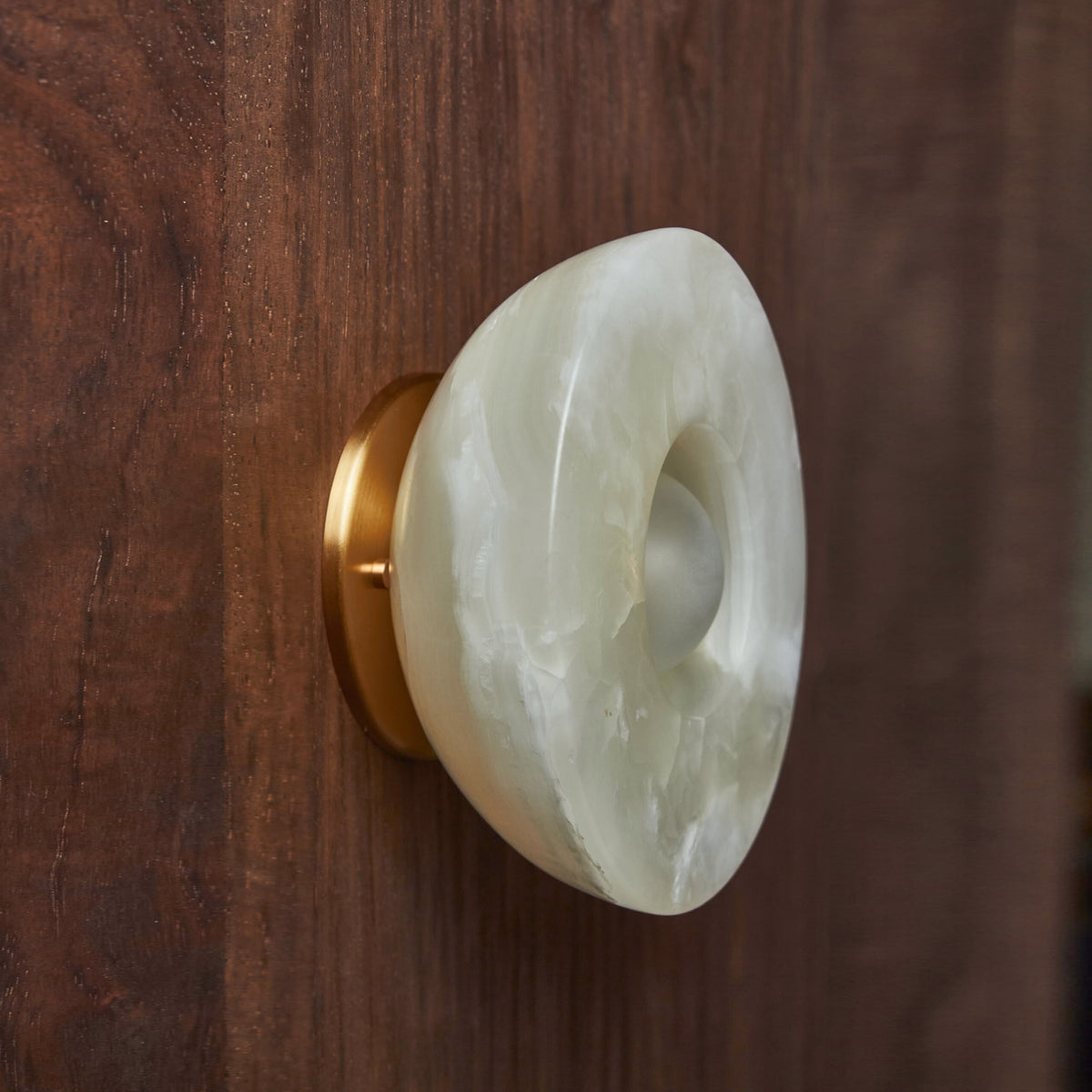 aurelia-surface-sconce
