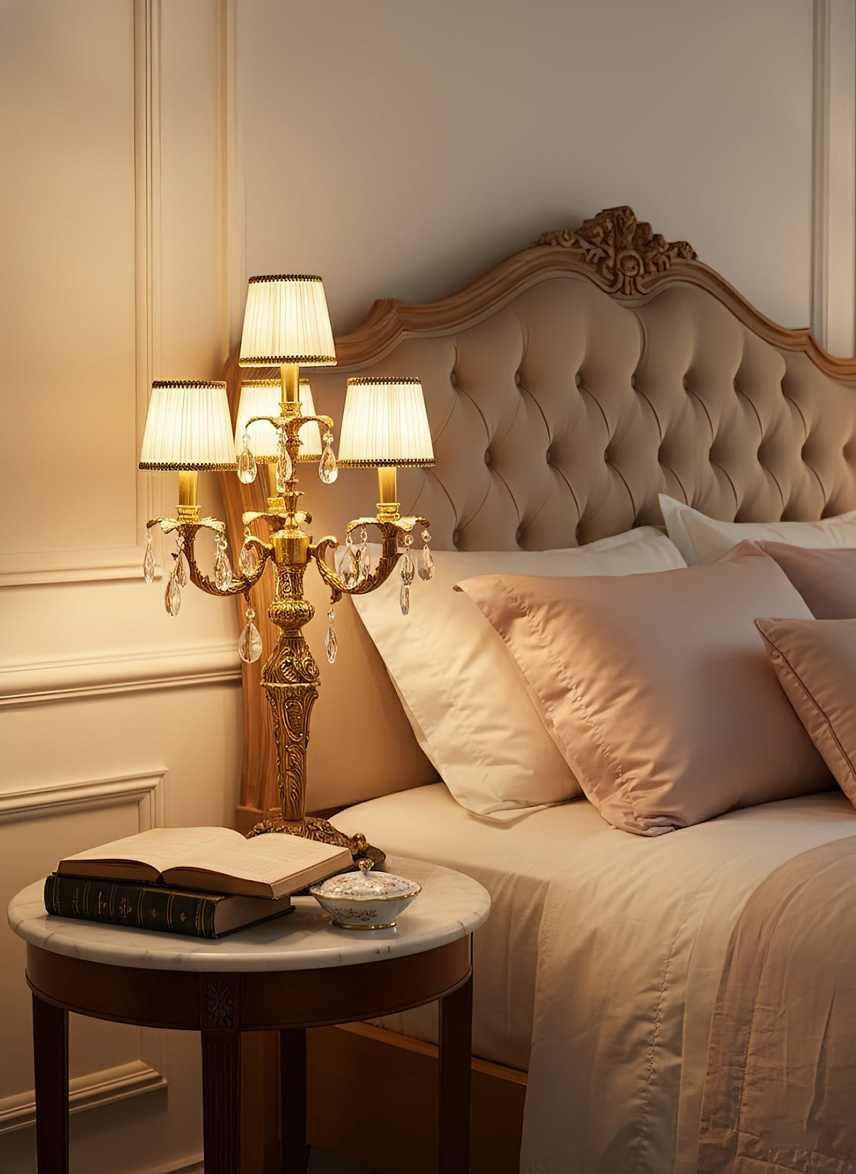 aurelia-table-lamp