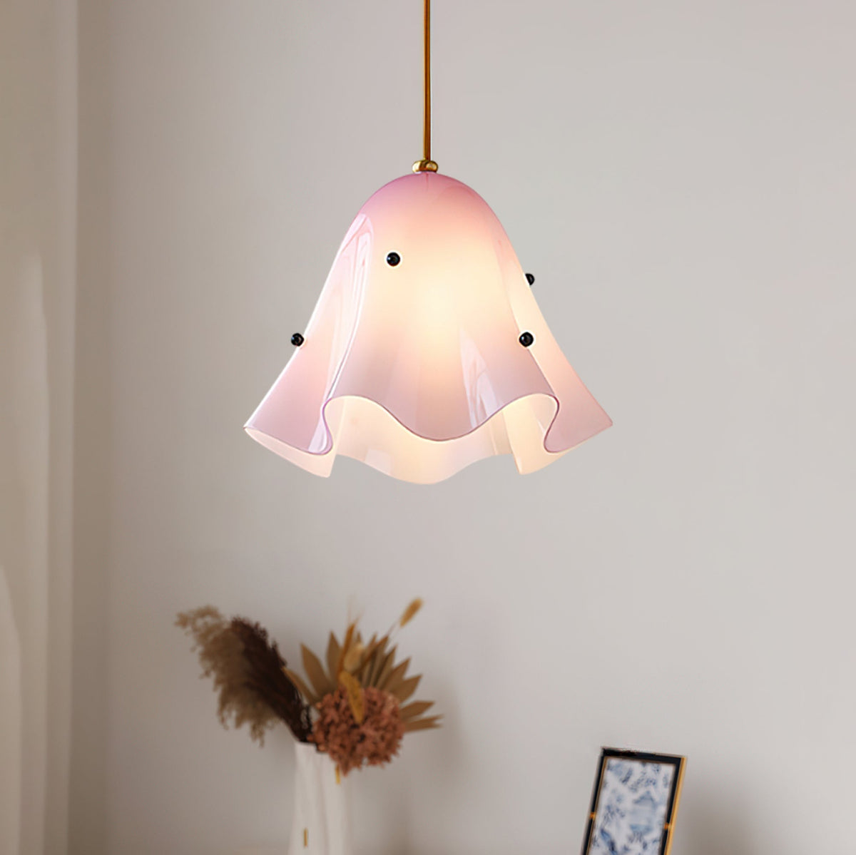 Vera Bloom Pendant Lamp – Sculptural Glass Chandelier in Gradient Hues