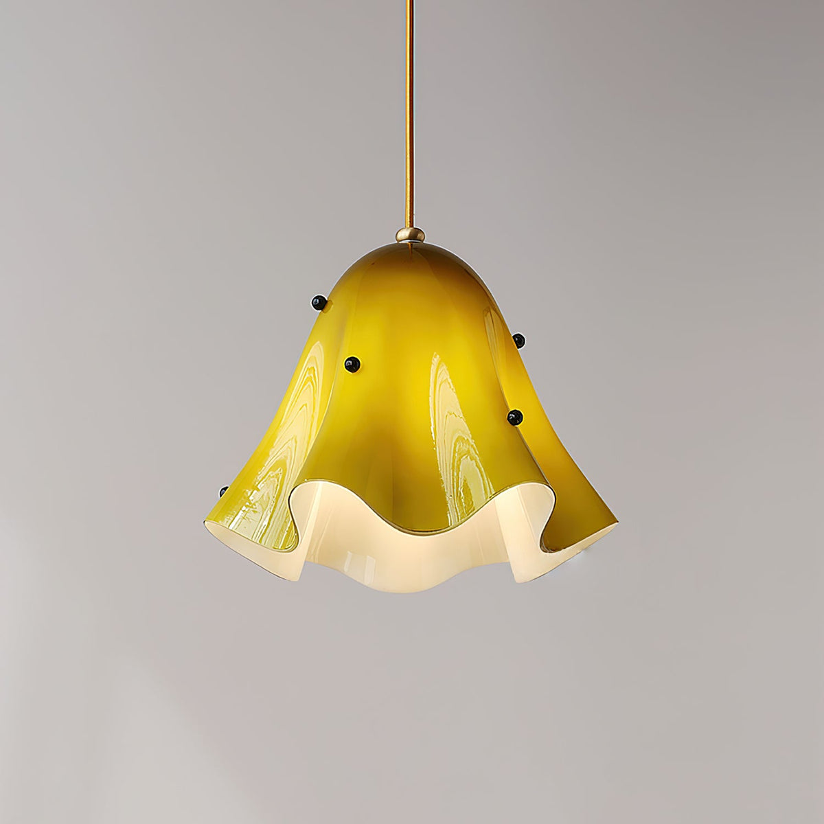 Vera Bloom Pendant Lamp – Sculptural Glass Chandelier in Gradient Hues
