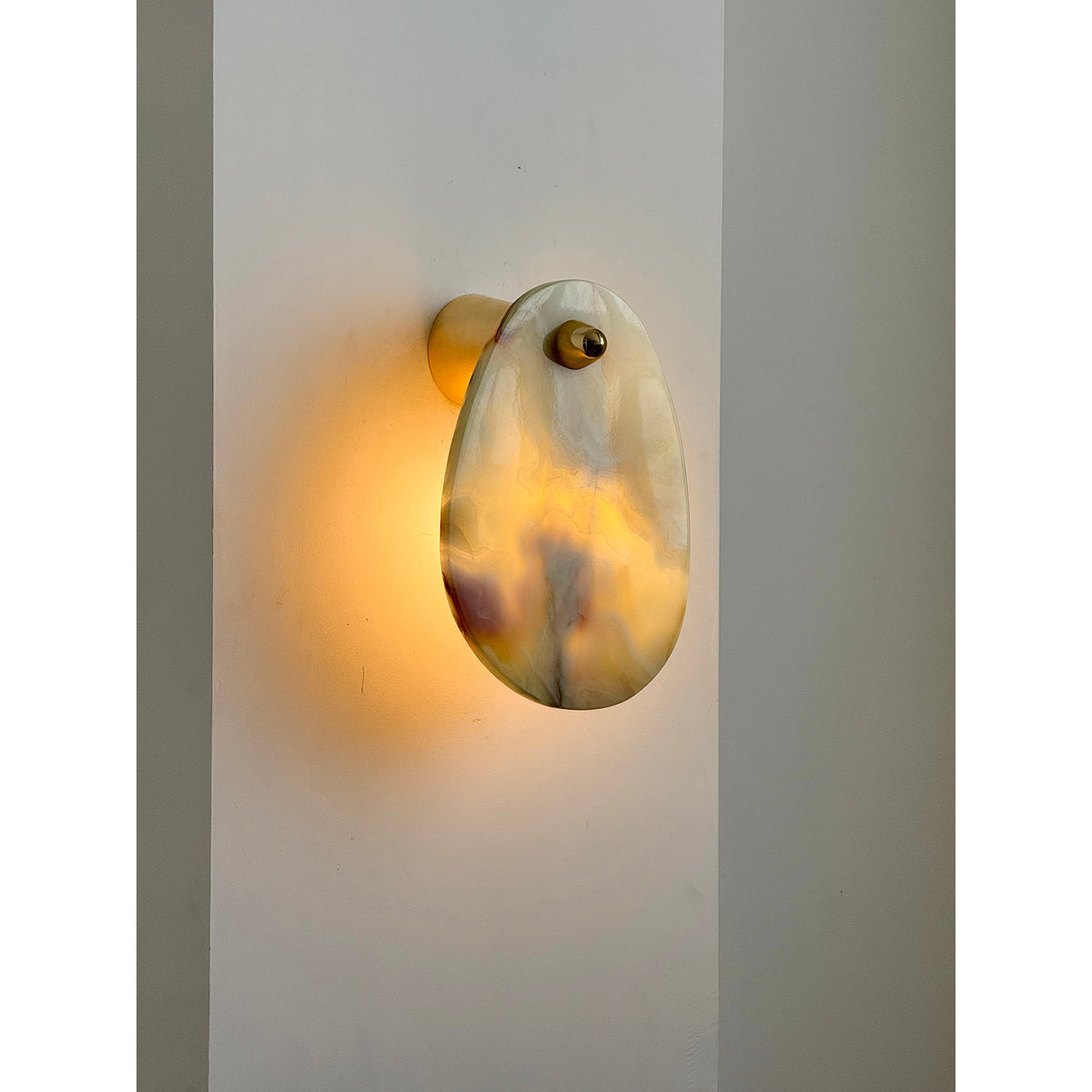 aurora-marble-wall-lamp