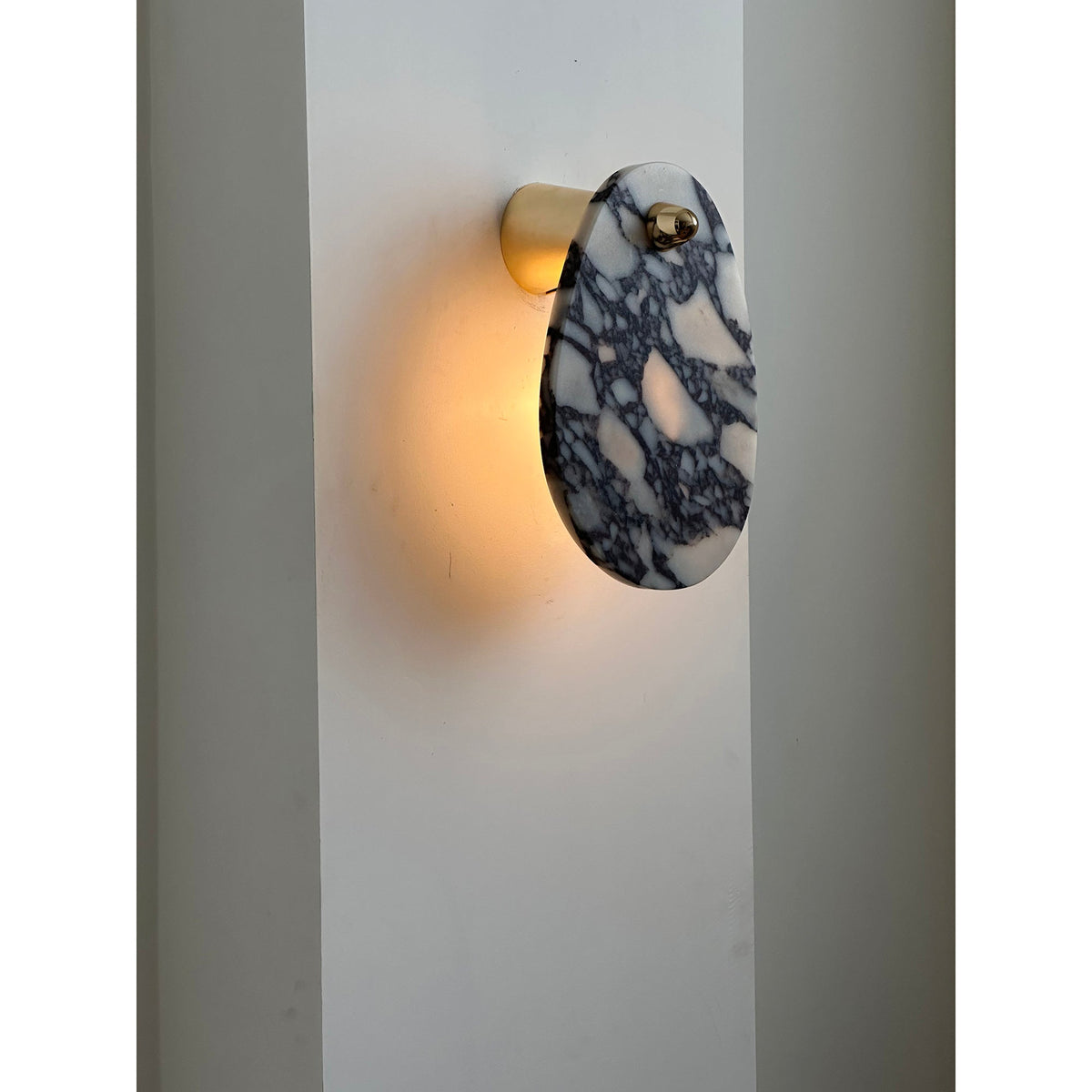 aurora-marble-wall-lamp