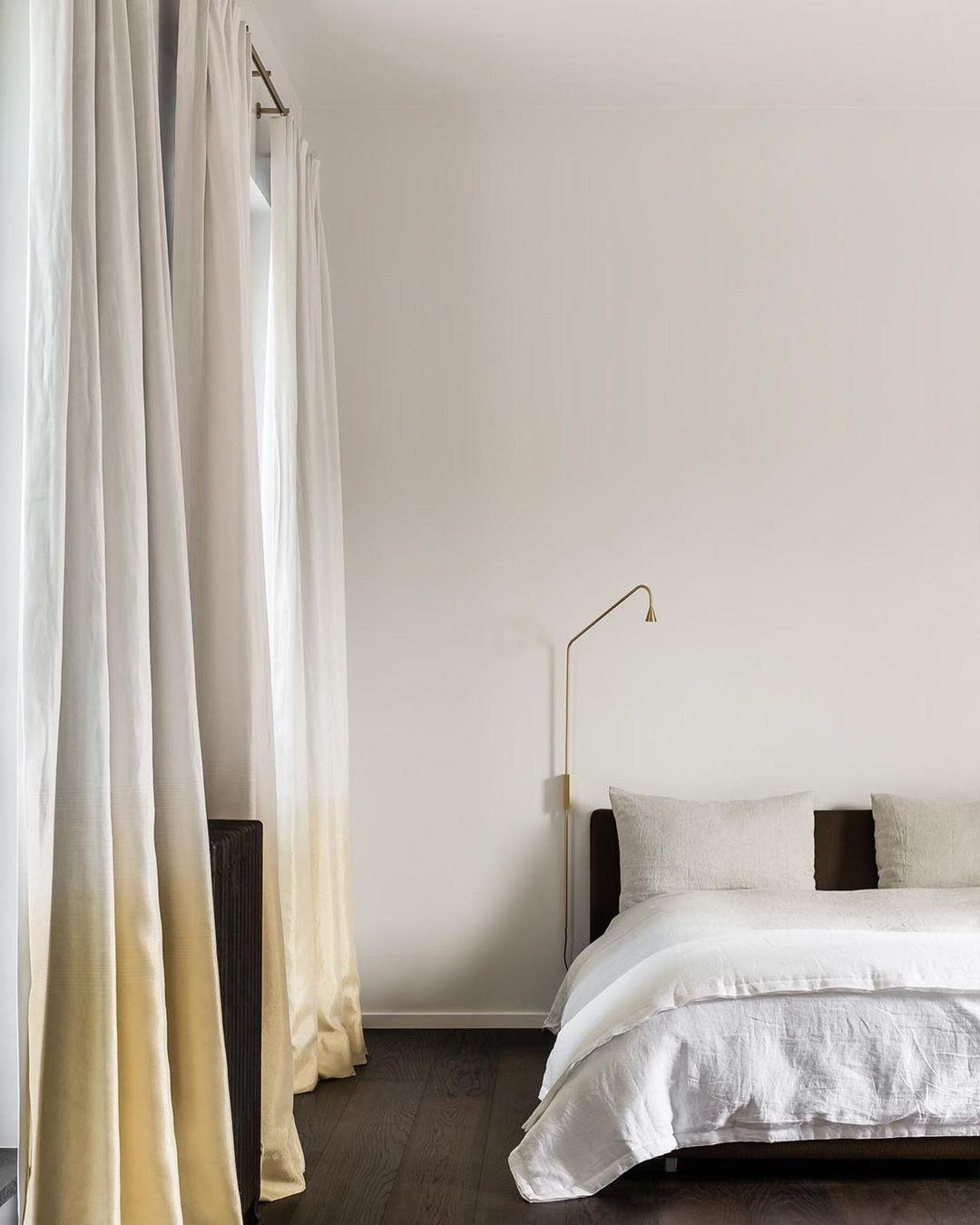 svarna_wall_lamp