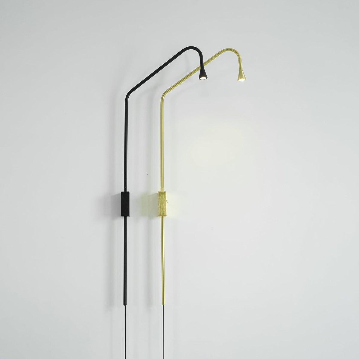 Pureform Wall Lamp