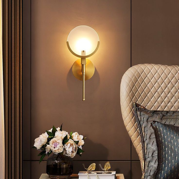 ava-brass-sconce