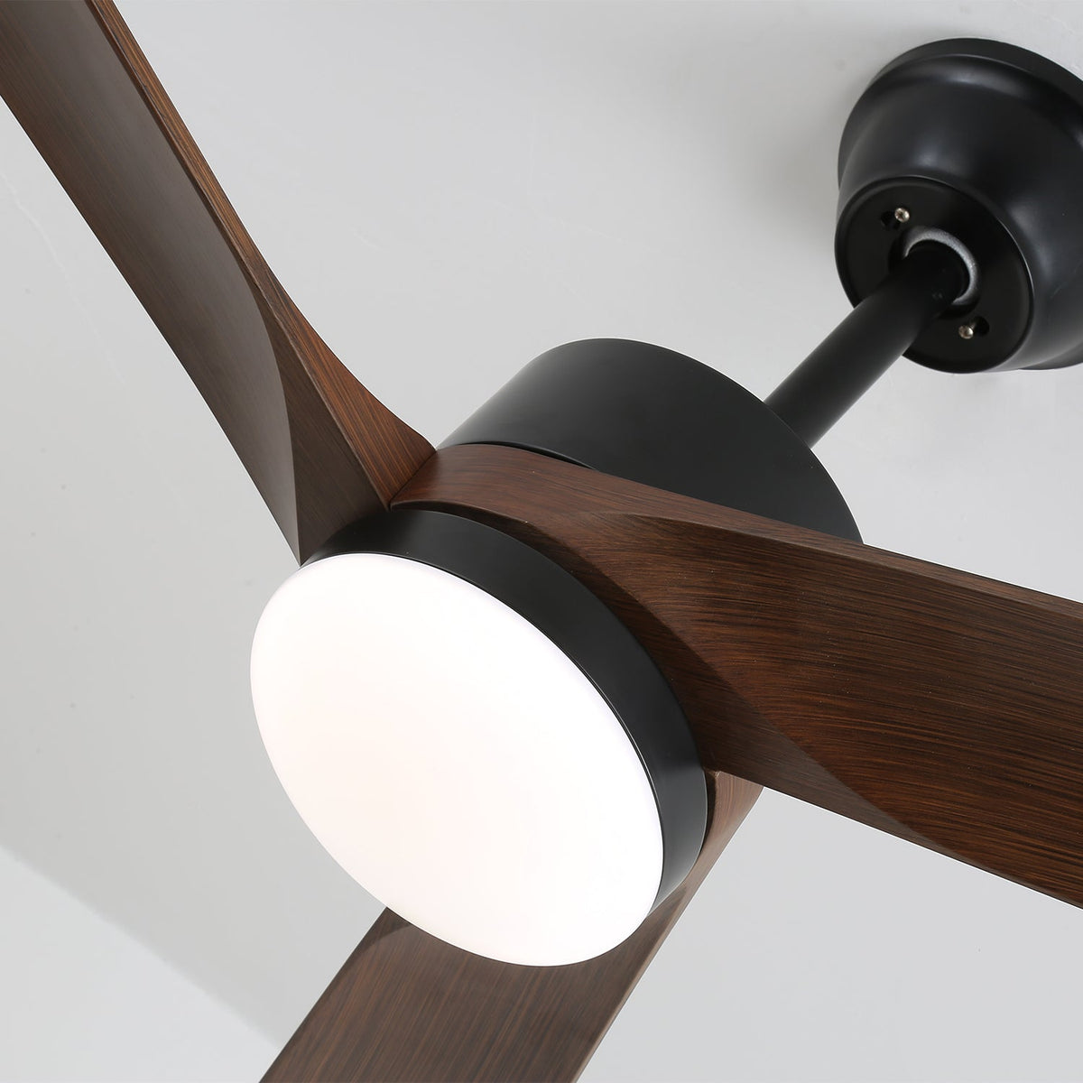 Averso Ceiling Fan Light with LED and Remote Control