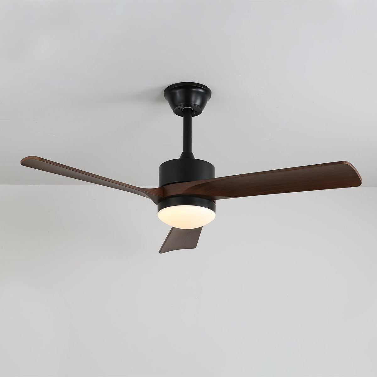 Averso Ceiling Fan Light with LED and Remote Control