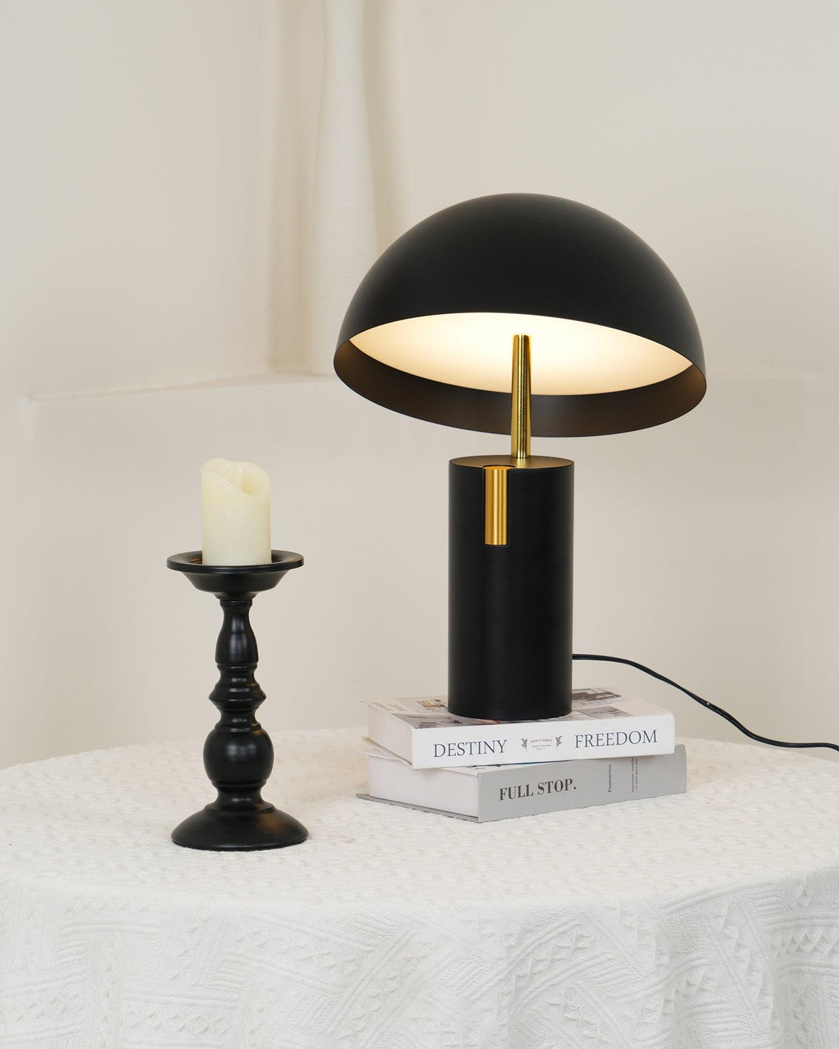 avo-table-lamp
