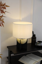 Axis Alabaster Table Lamp – Sculptural Bedside & Living Room Lighting