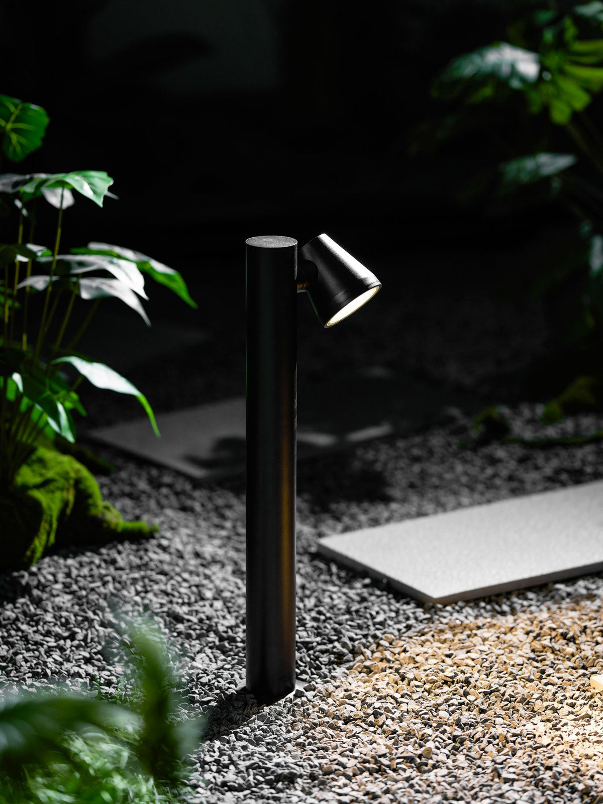 Axis Outdoor Bollard Spotlight – Modern LED Path Light in Matte Black