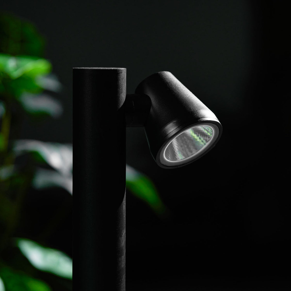 Axis Outdoor Bollard Spotlight – Modern LED Path Light in Matte Black