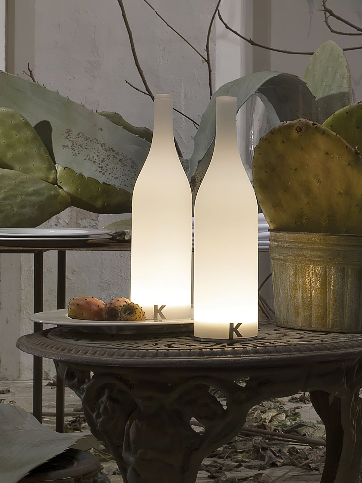 Bacco Built In Battery Table Lamp