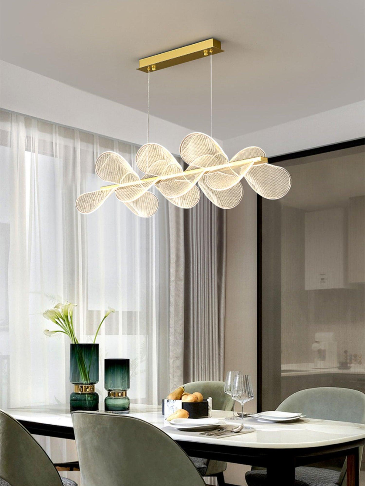 Bain Flying Flowers Chandelier — Gold Acrylic LED Pendant Light