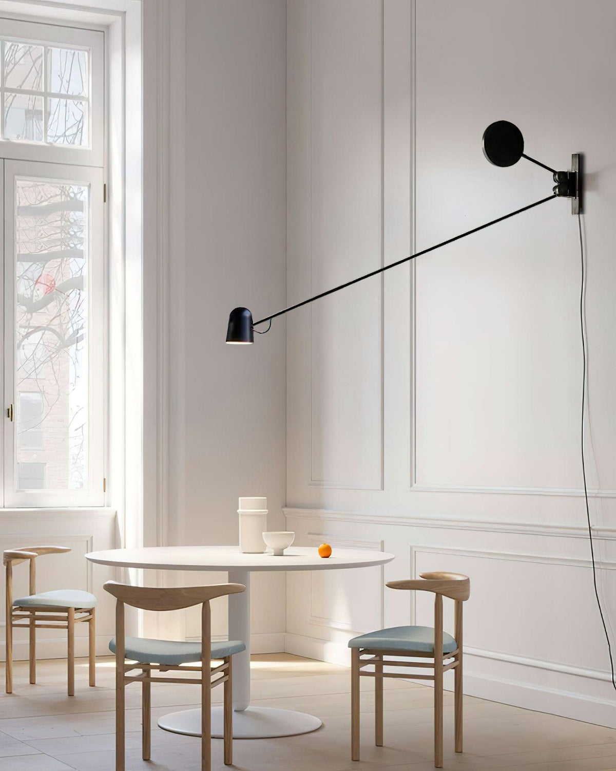 balanced-wall-light