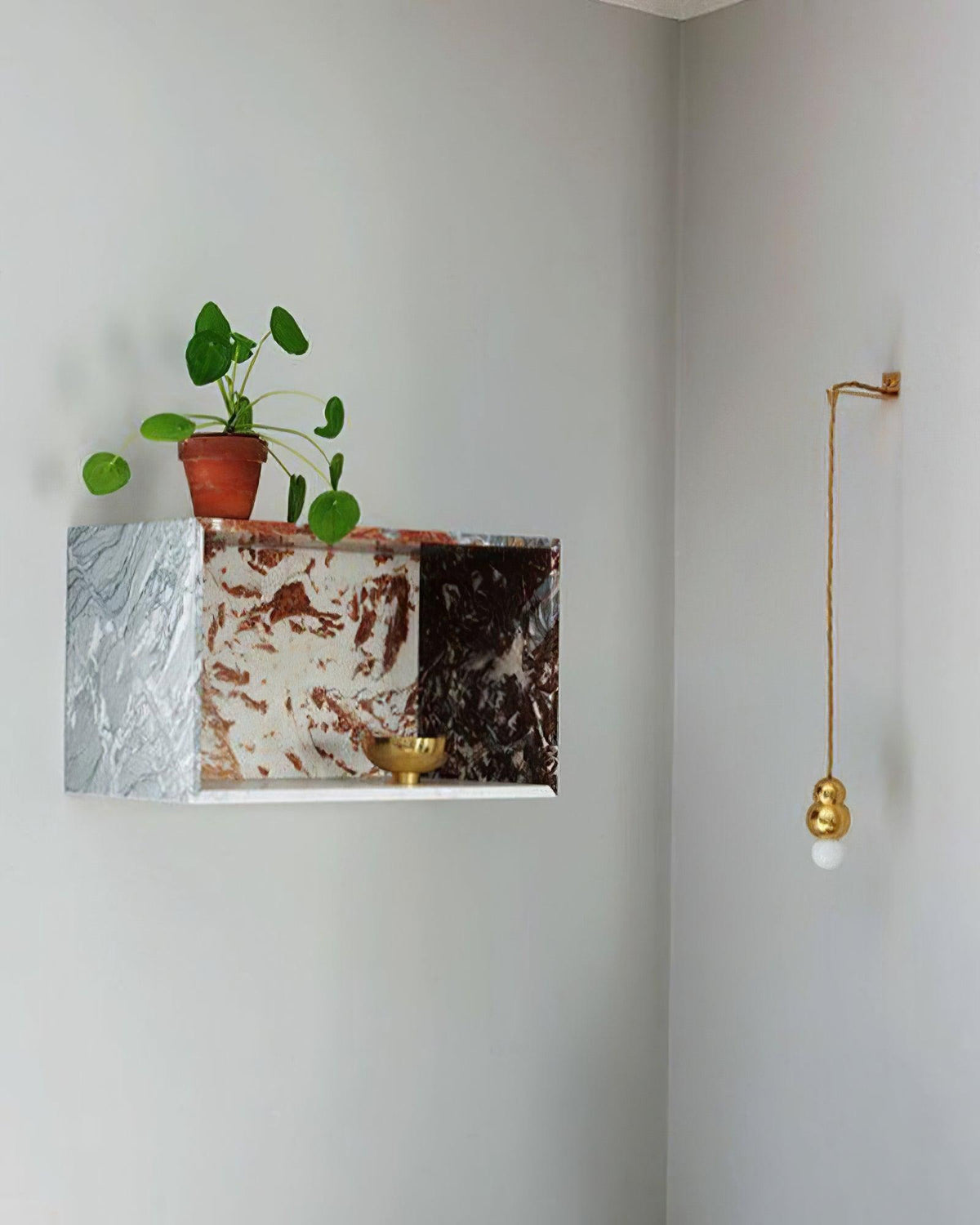 ball-series-wall-light