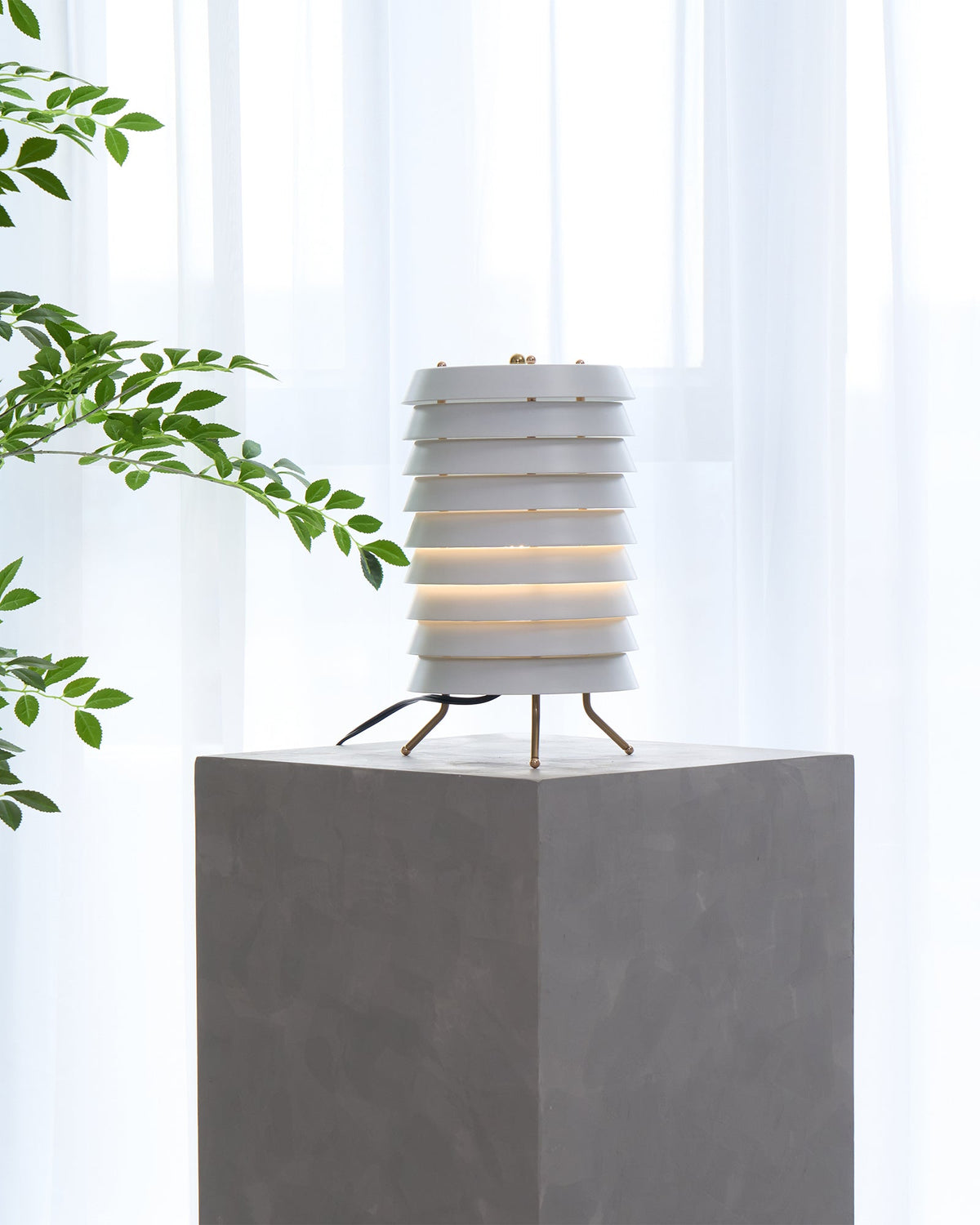 baltic-tower-table-lamp