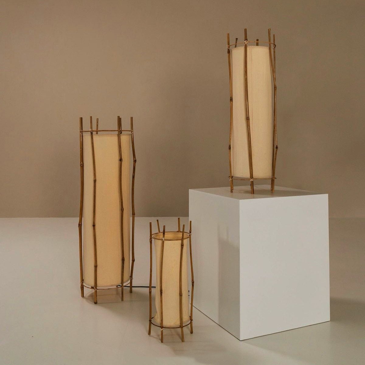 Bamboo Veil Lantern Floor Lamp – Natural Bamboo & Fabric Ambient Light for Living Room, Bedroom