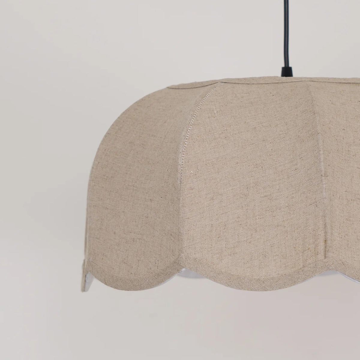 banana-leaf-pendant-lamp