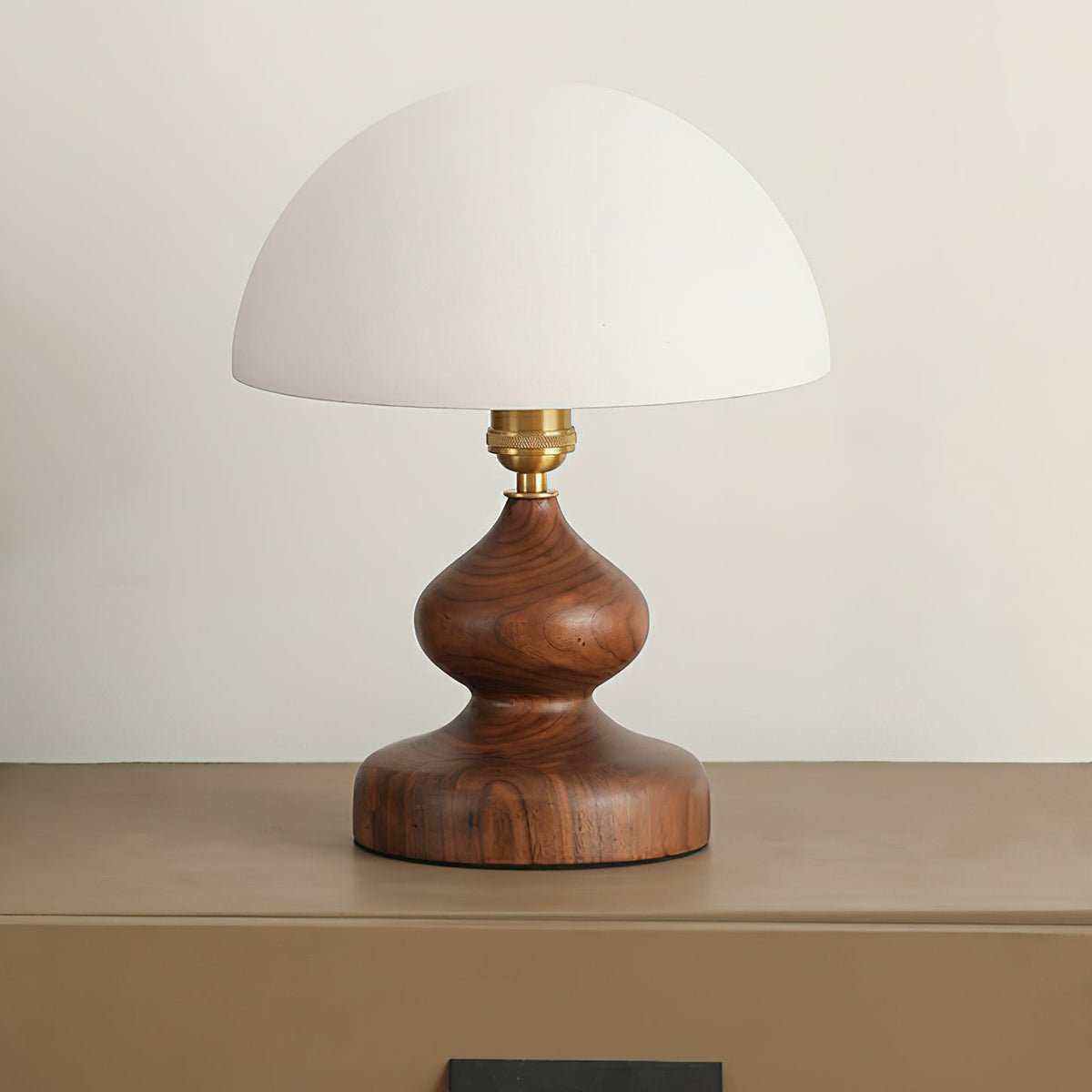 banyan-tree-table-lamp