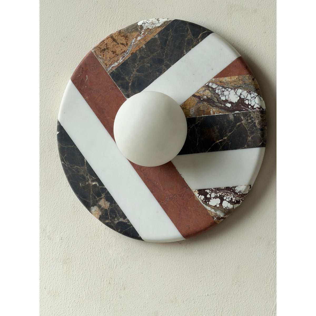 battuto-marble-wall-lamp
