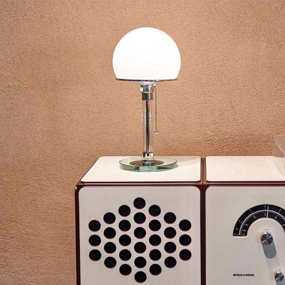 bauhaus-table-lamp