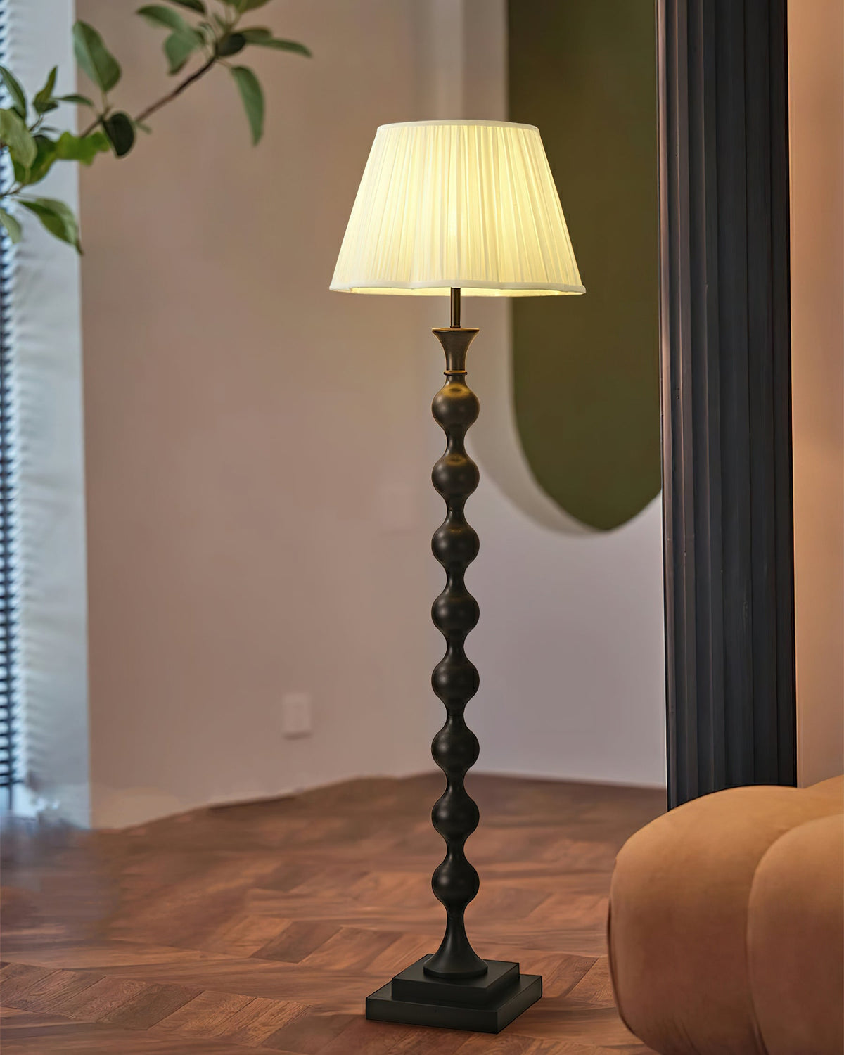 bead-column-floor-lamp