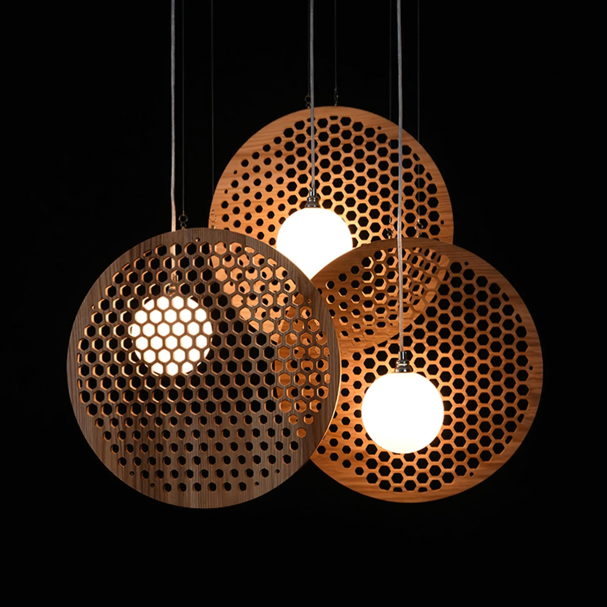bee-plate-chandelier