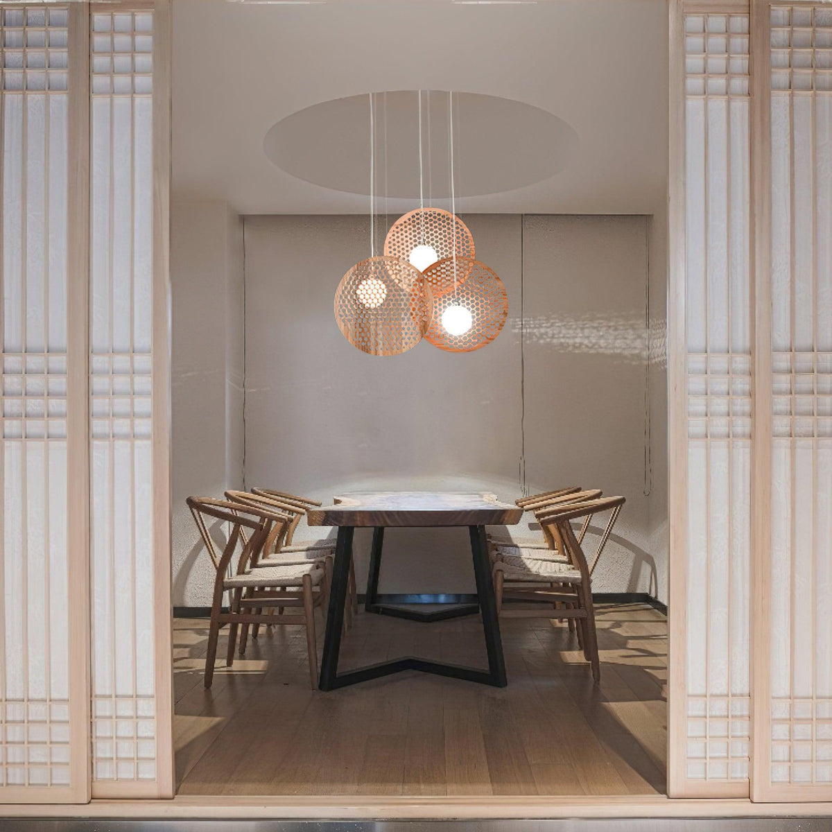 bee-plate-chandelier