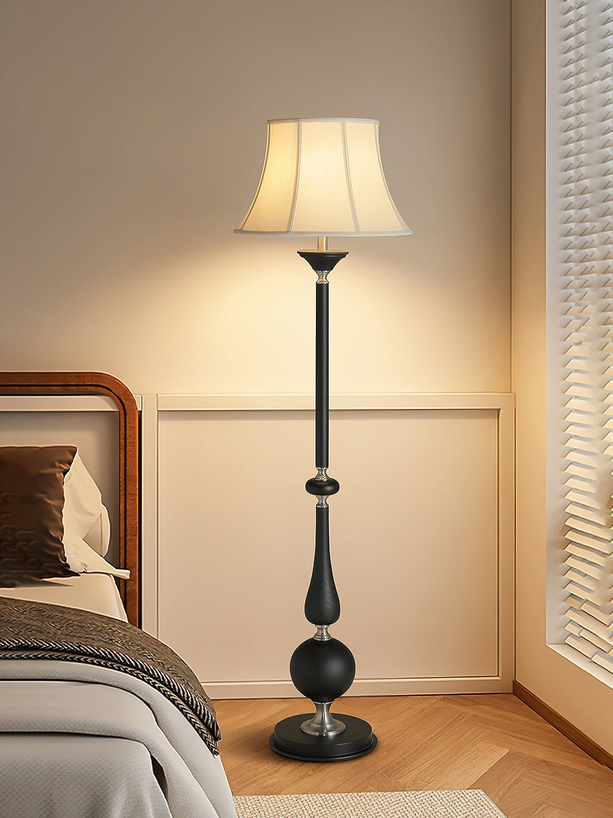 Belfort Classic Floor Lamp – Modern Black & Beige Designer Lighting for Living Room