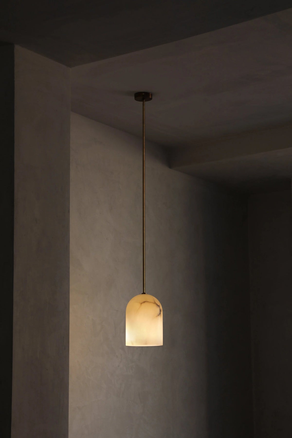 belfry-arm-alabaster-pendant-lamp