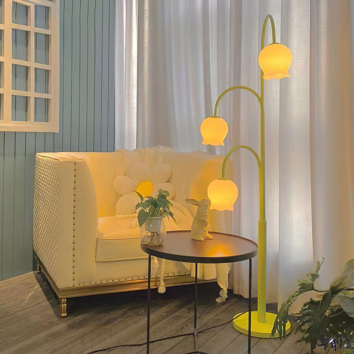 bell-orchid-floor-lamp