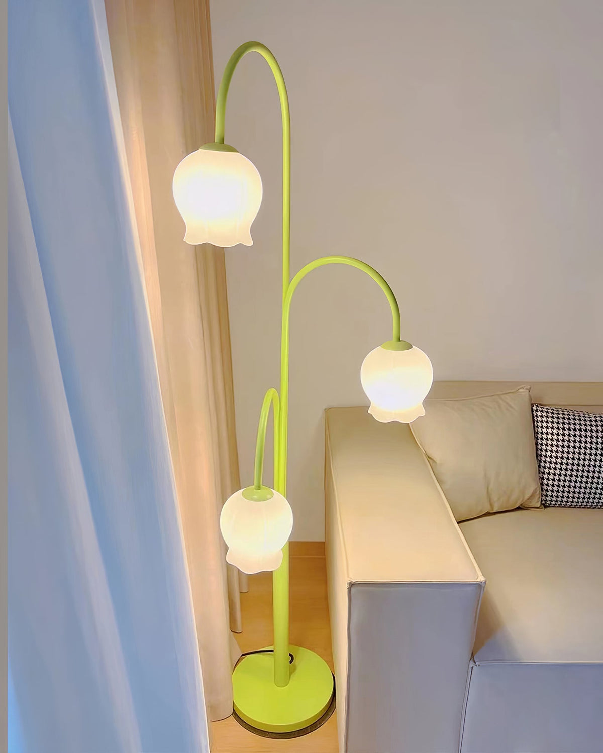 bell-orchid-floor-lamp