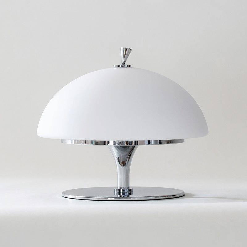 beret-table-lamp