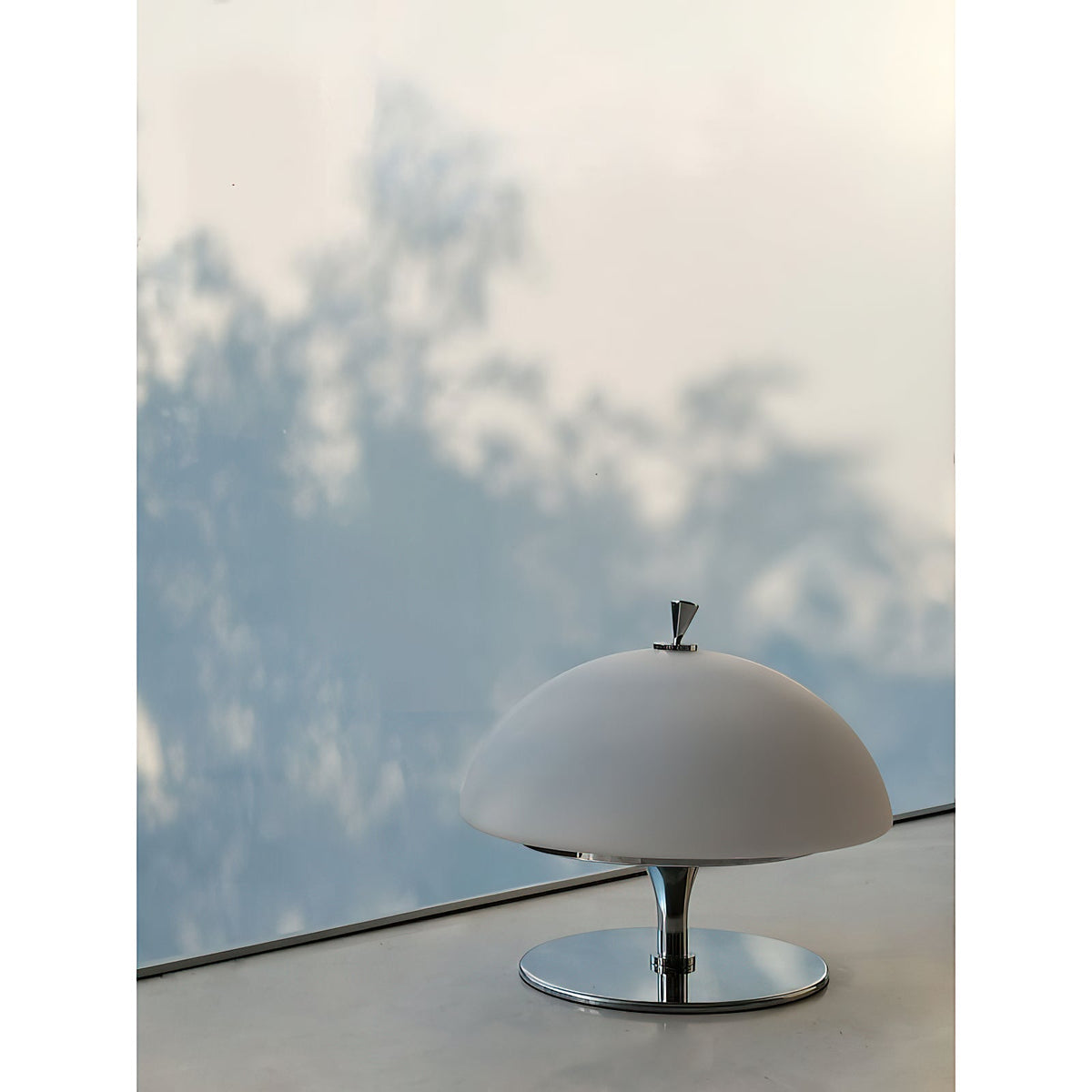 beret-table-lamp