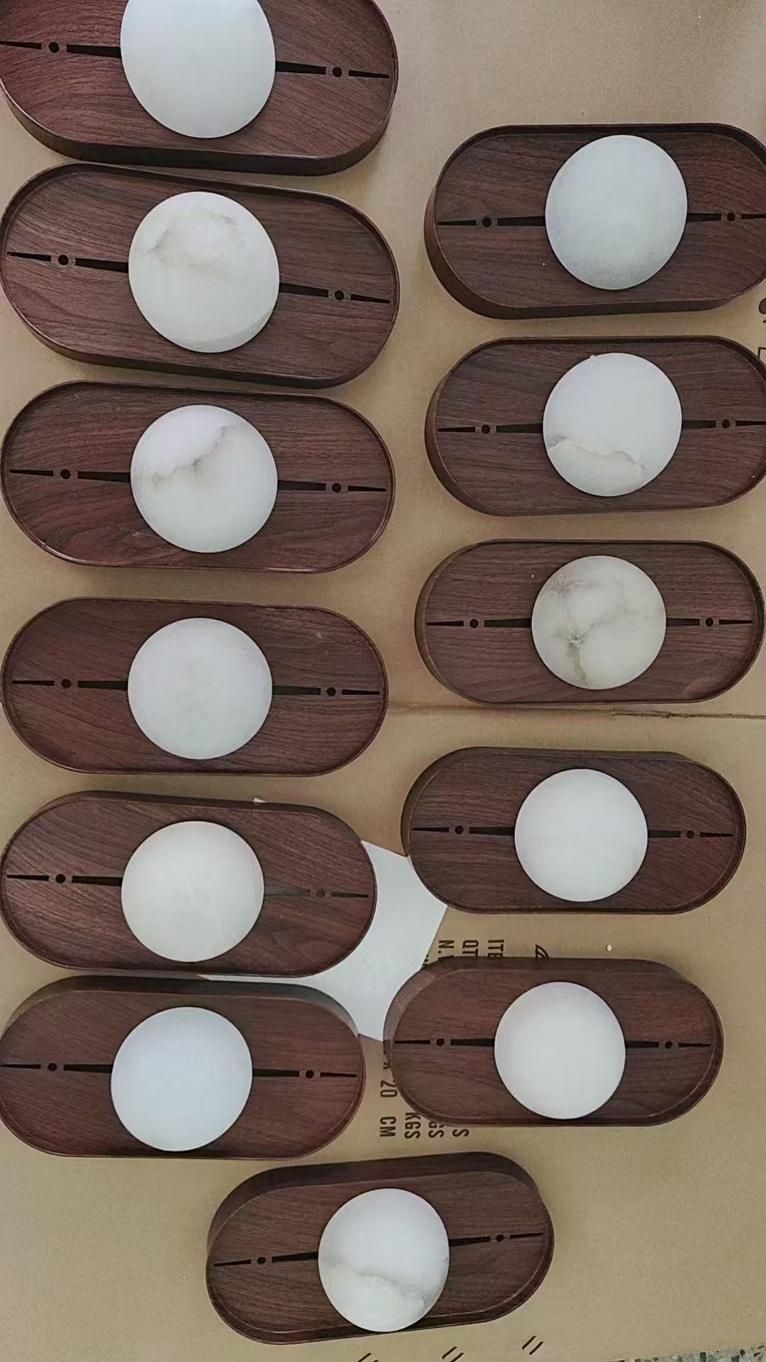 bezel-alabaster-wall-lamp