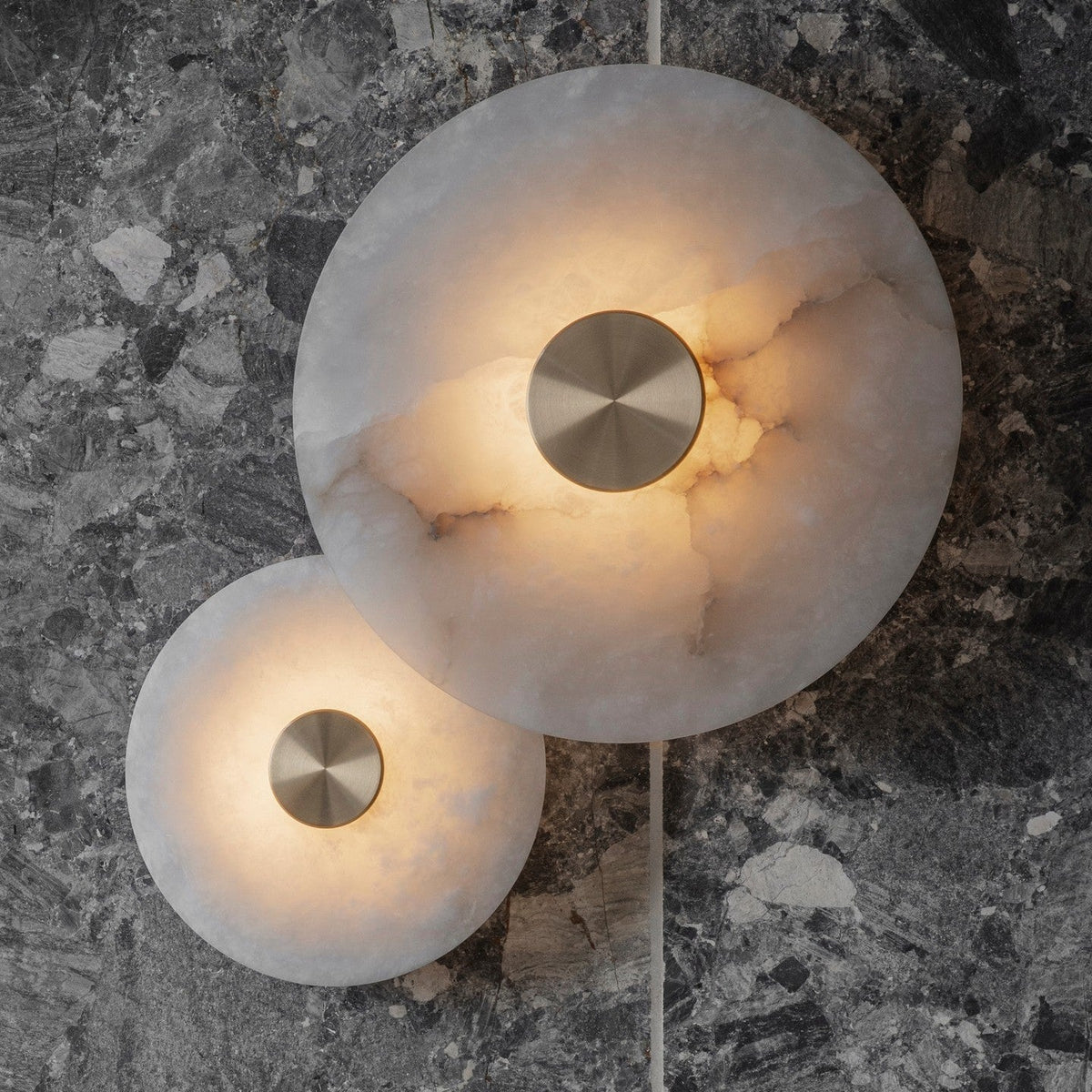 bide-alabaster-wall-lamp