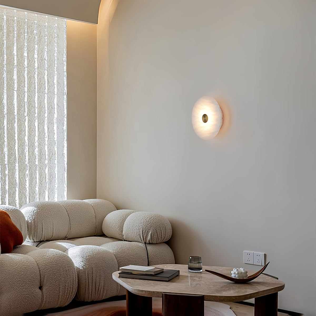 bide-alabaster-wall-lamp