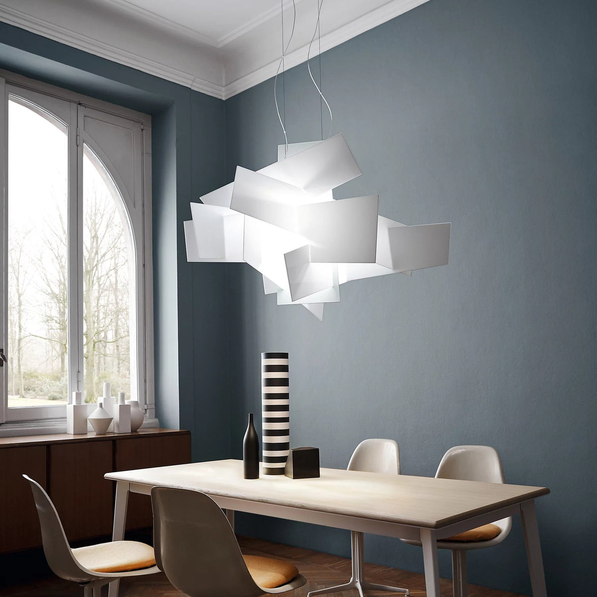 big-bang-chandelier