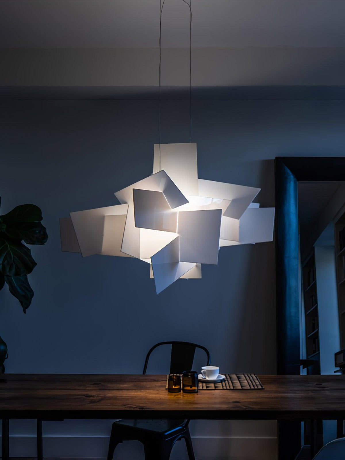 Big Bang Sculptural Pendant Light in White Metal and Acrylic